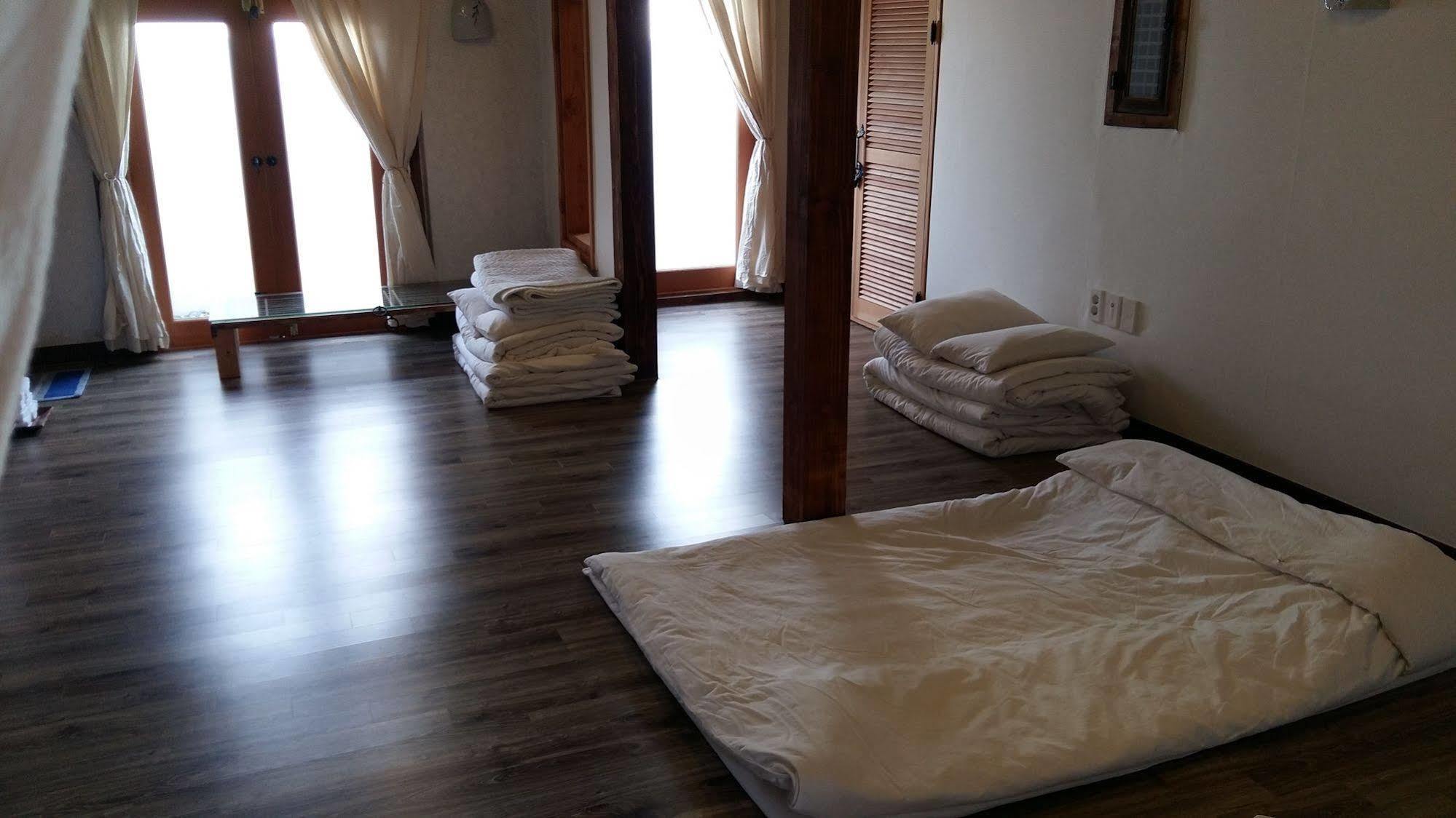 Greem Guesthouse Чонджу Экстерьер фото